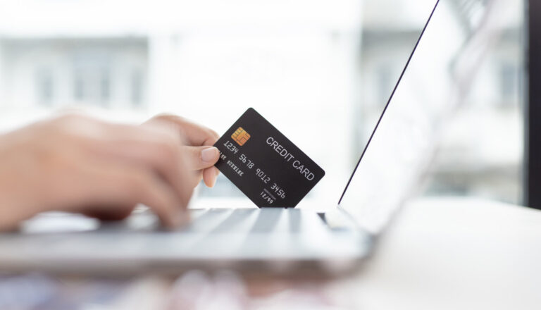 picture of credit card for credit card consolidation